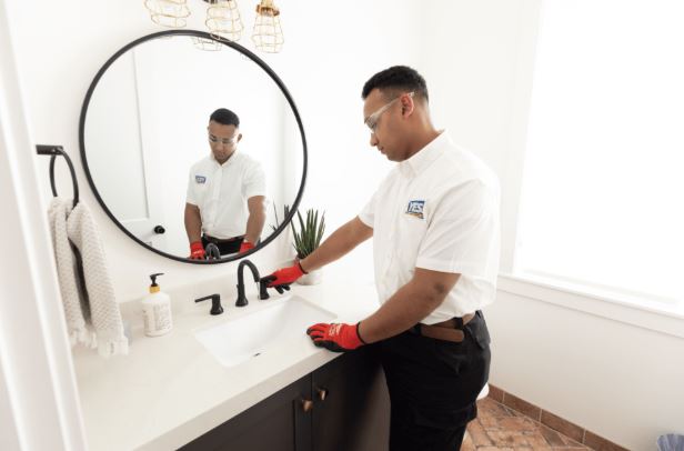 When to Call for Plumbing Service